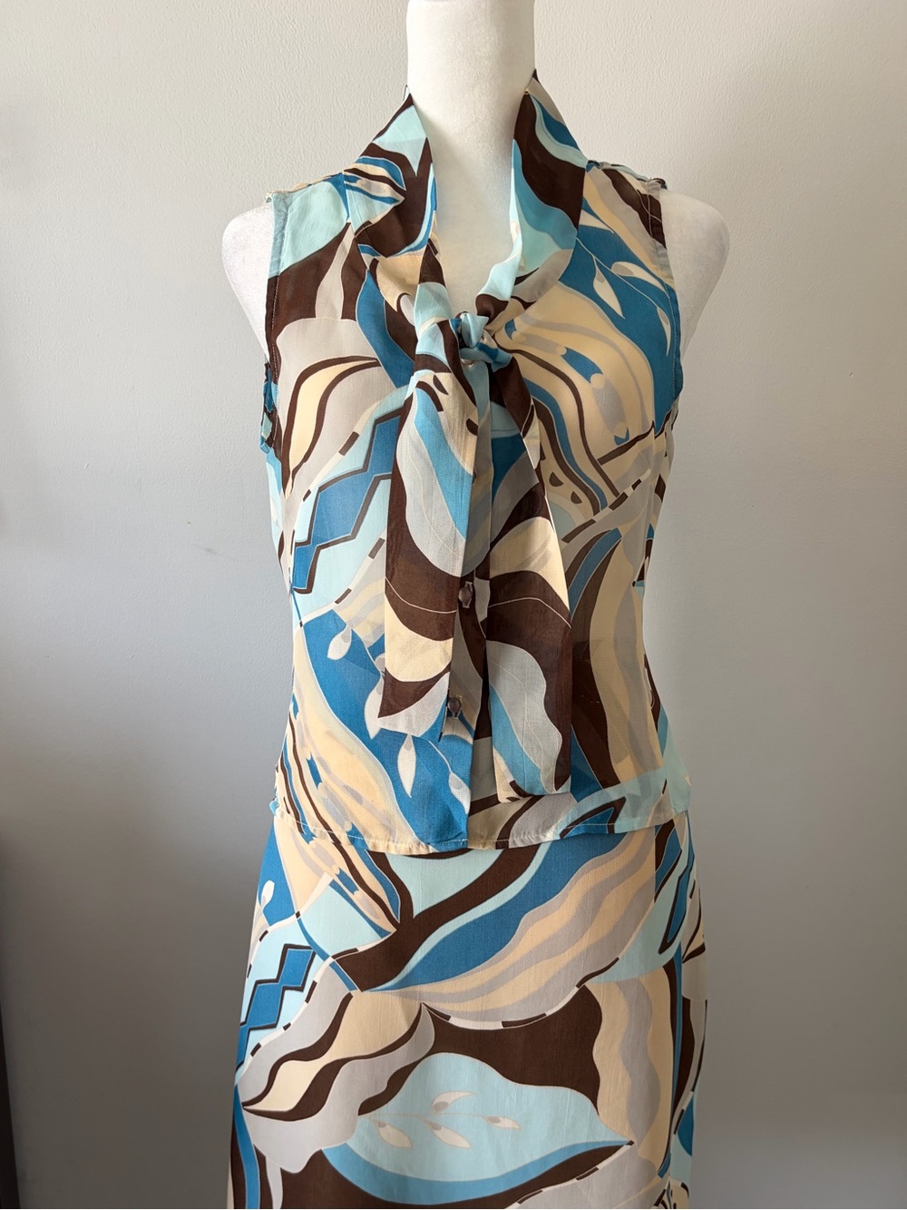 Sleeveless Tie-Neck Printed Blouse and Skirt set in Aqua Blue and Brown